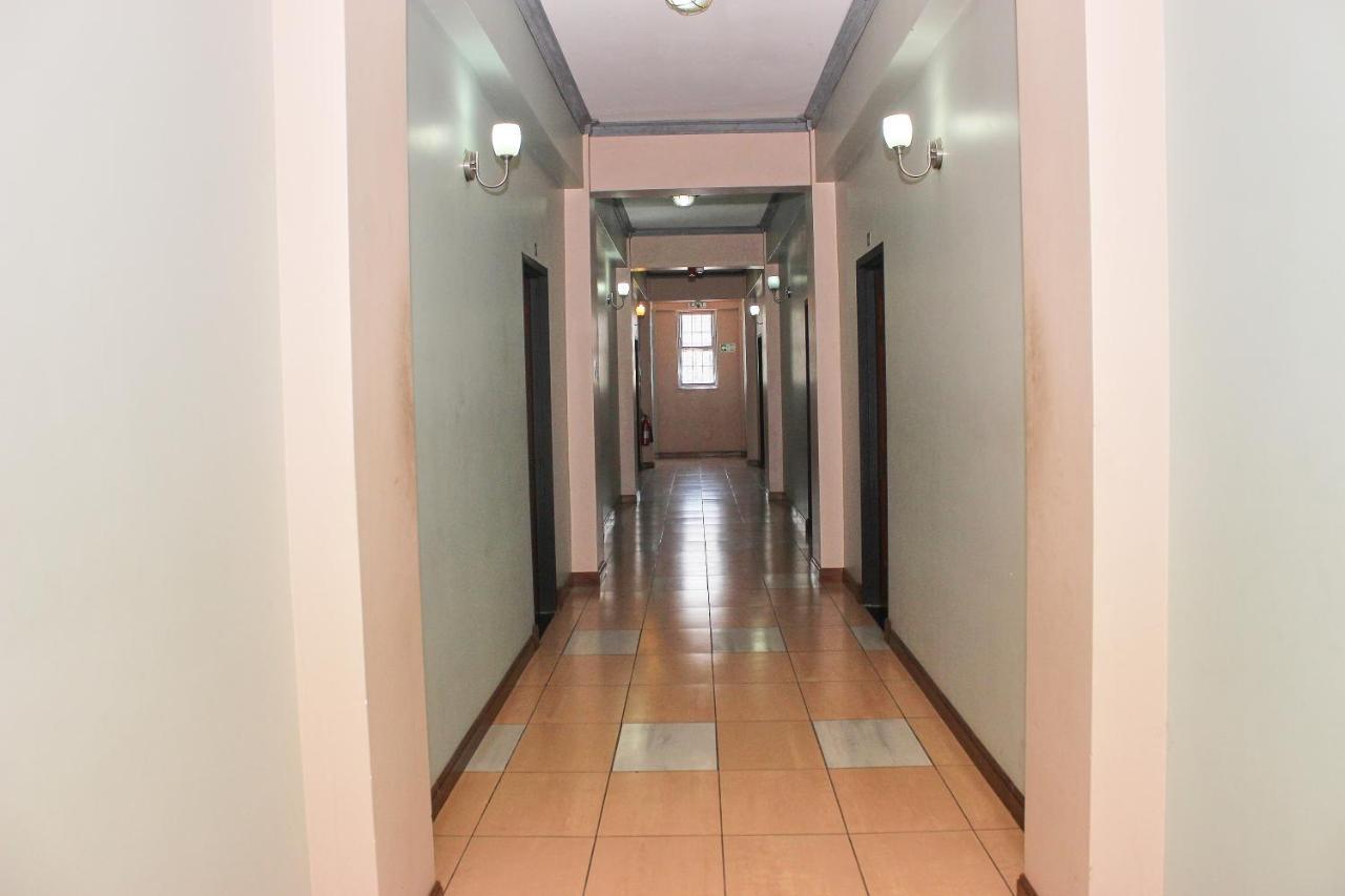 The Congress Hotel Accra Buitenkant foto