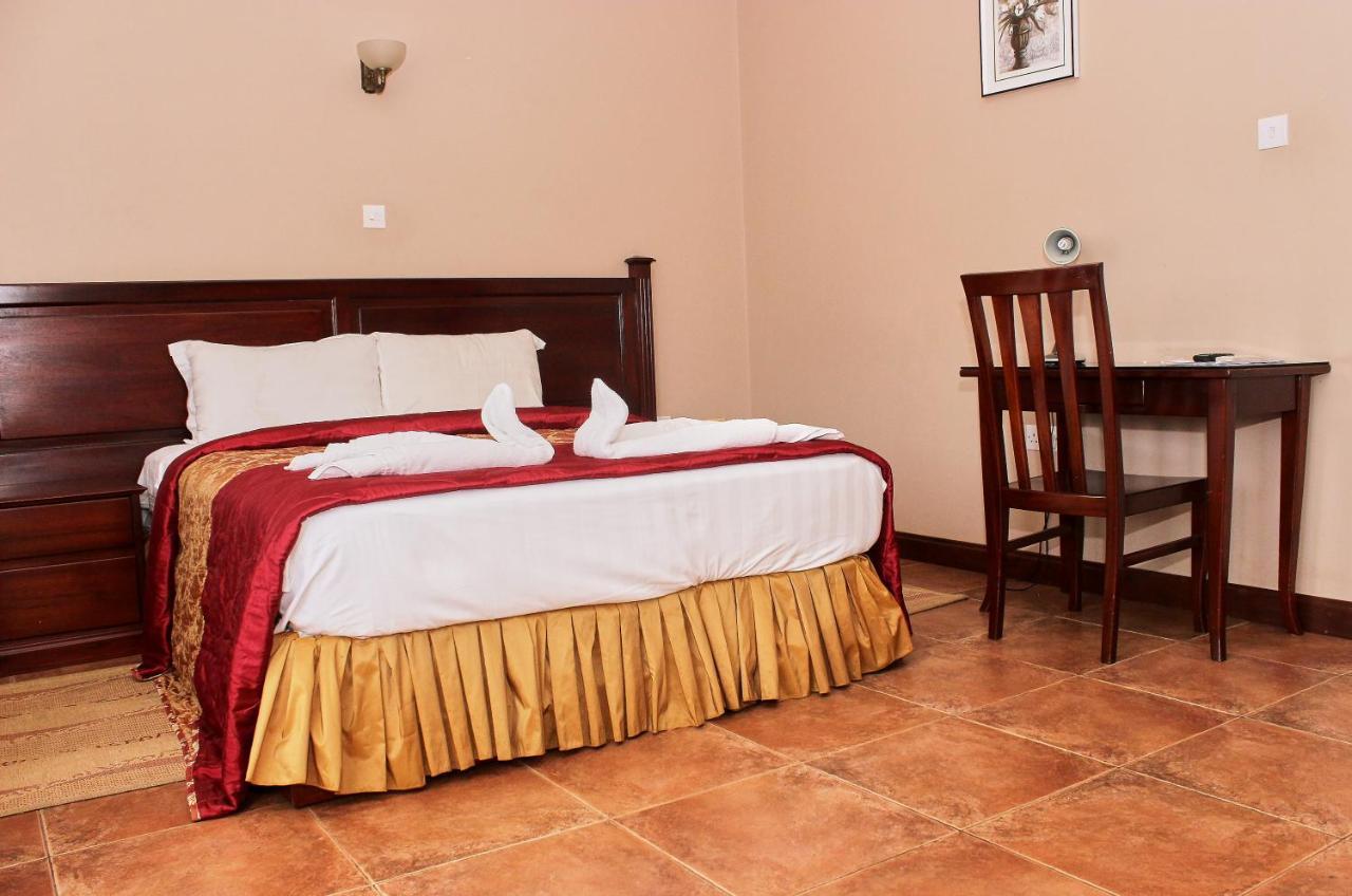 The Congress Hotel Accra Buitenkant foto