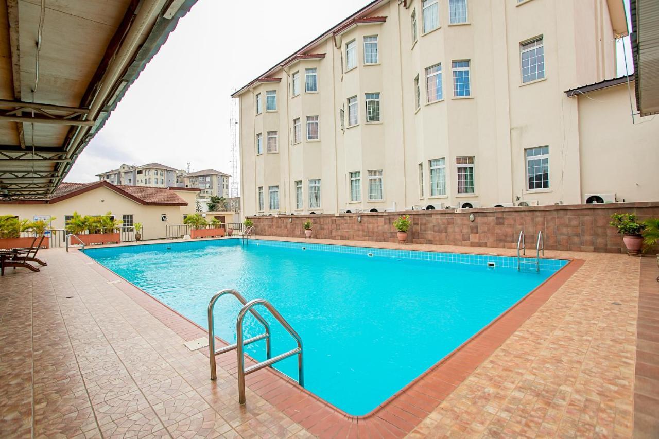 The Congress Hotel Accra Buitenkant foto